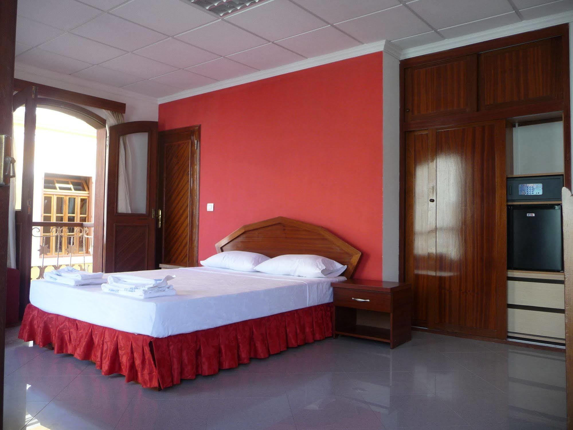 Royal Mindelo Suite Buitenkant foto