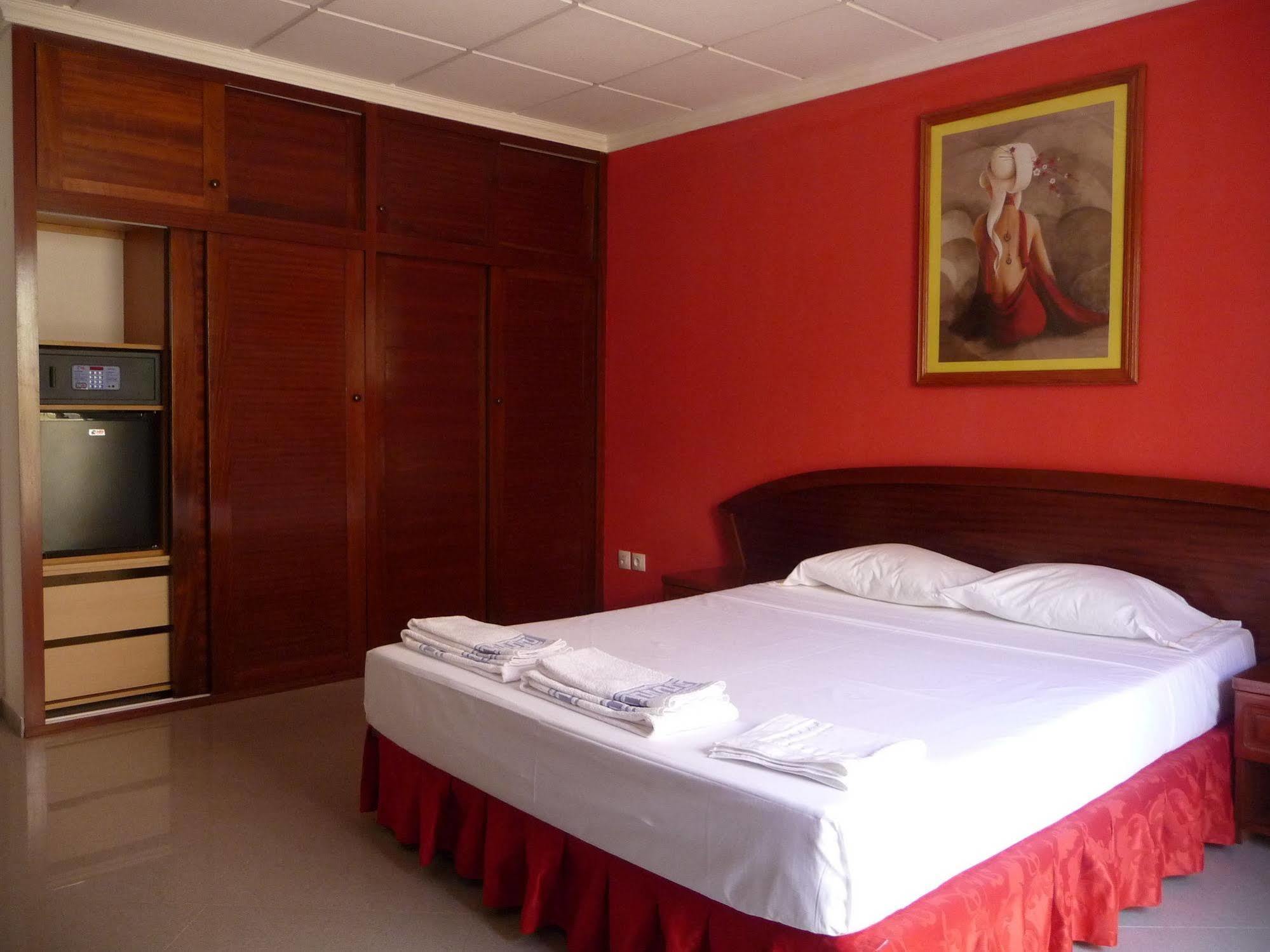 Royal Mindelo Suite Buitenkant foto